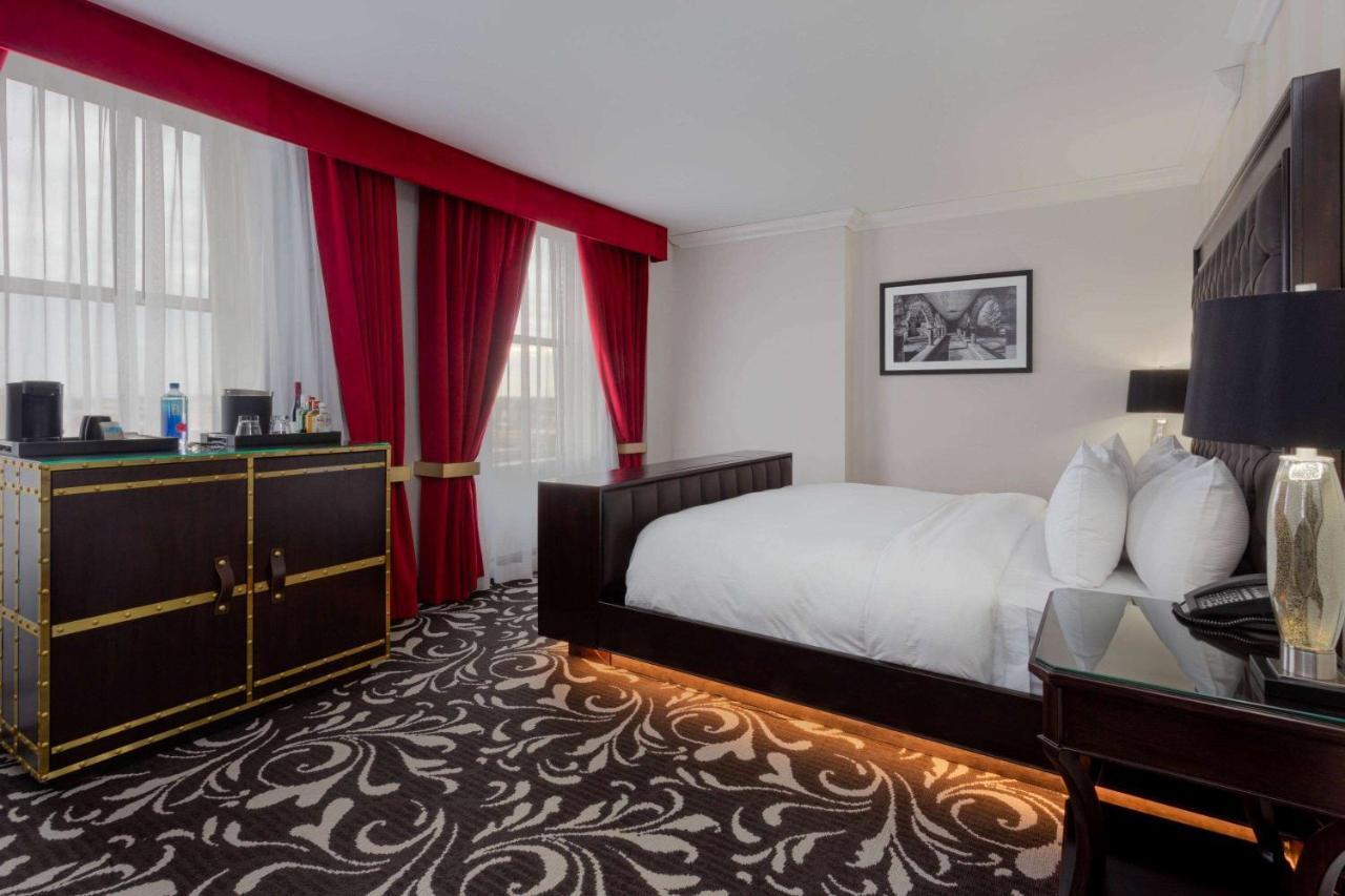Hotel Retlaw, Trademark Collection By Wyndham Fond du Lac Esterno foto